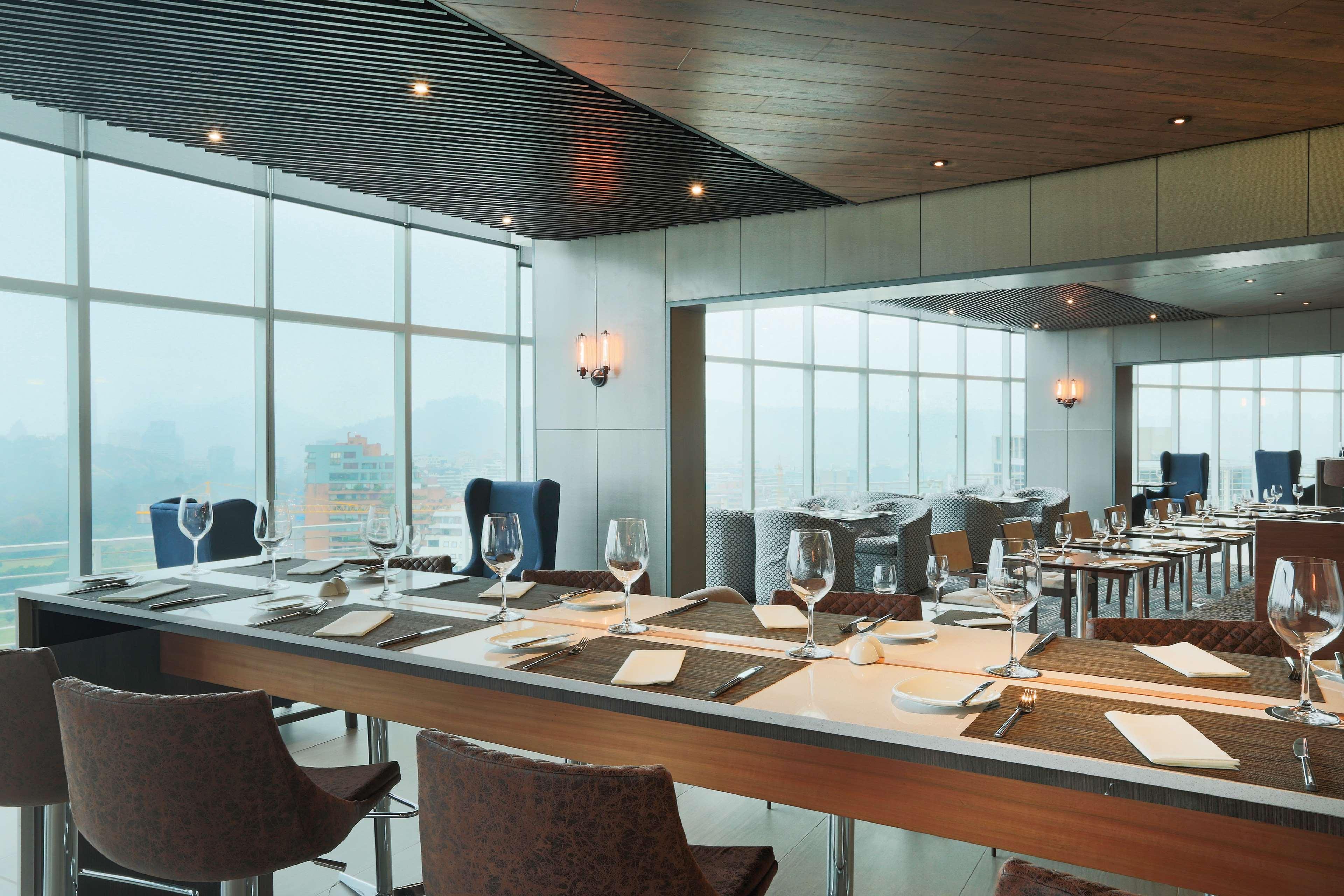 Hotel Doubletree By Hilton Santiago Kennedy, Chile Extérieur photo