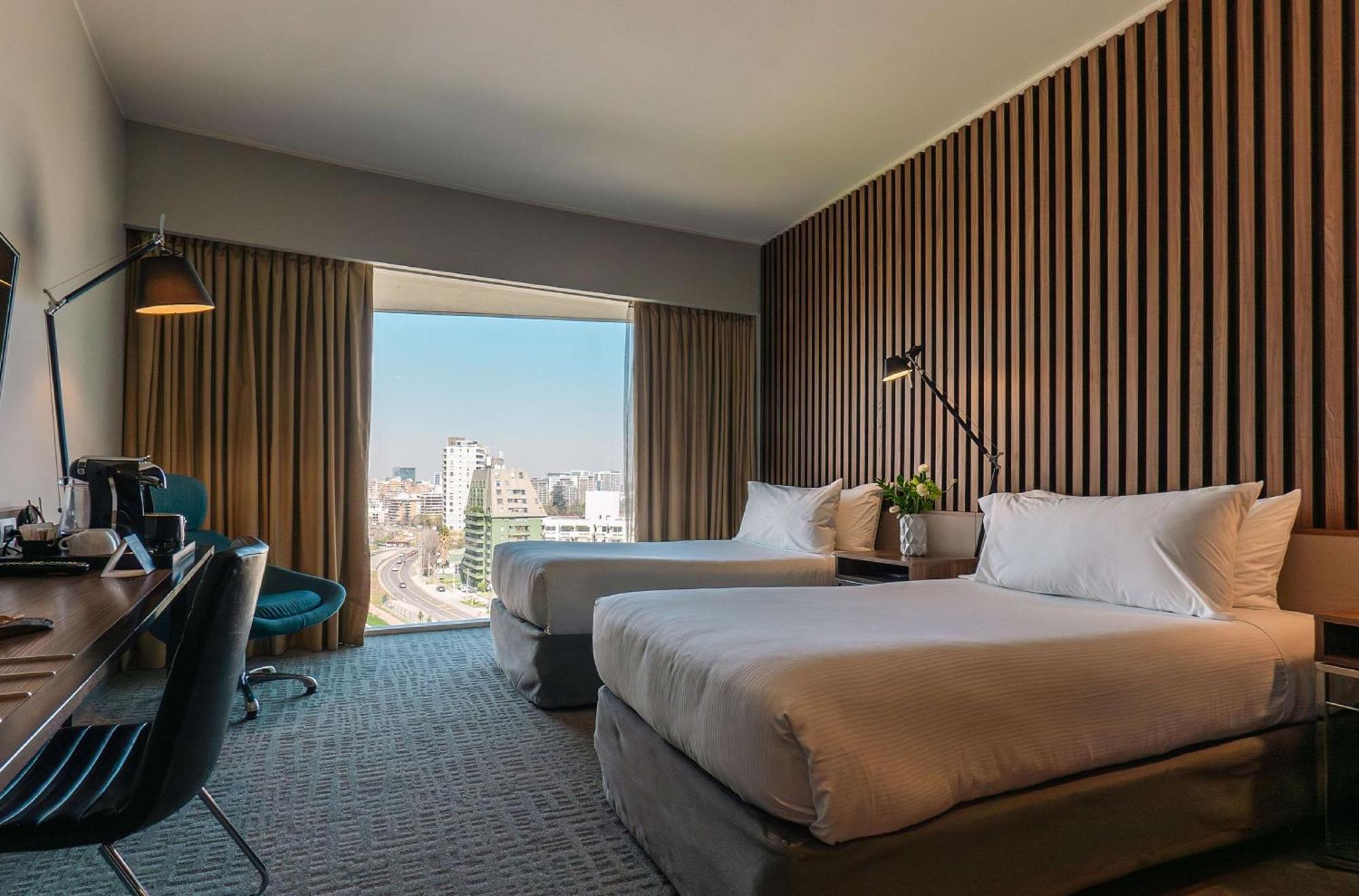 Hotel Doubletree By Hilton Santiago Kennedy, Chile Extérieur photo